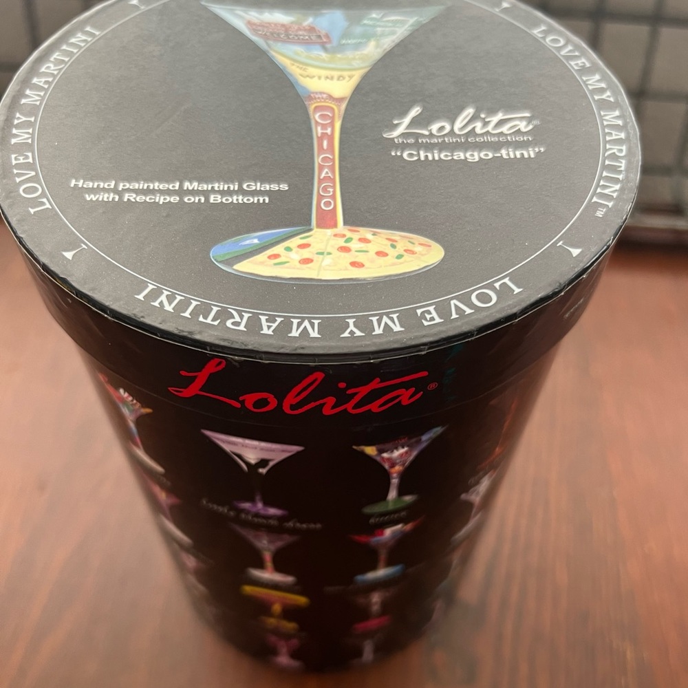 Lolita “Chicago” Martini Glass w/Box - Picture 5 of 5